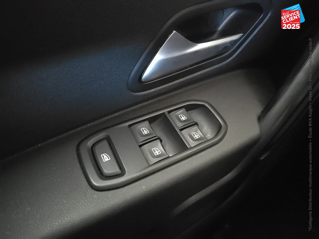 Véhicule d'occasion DACIA DUSTER 1.0 ECO-G 100CH EVASION 4X2 - E6U GPS RADAR AR chez Toyota Verdun