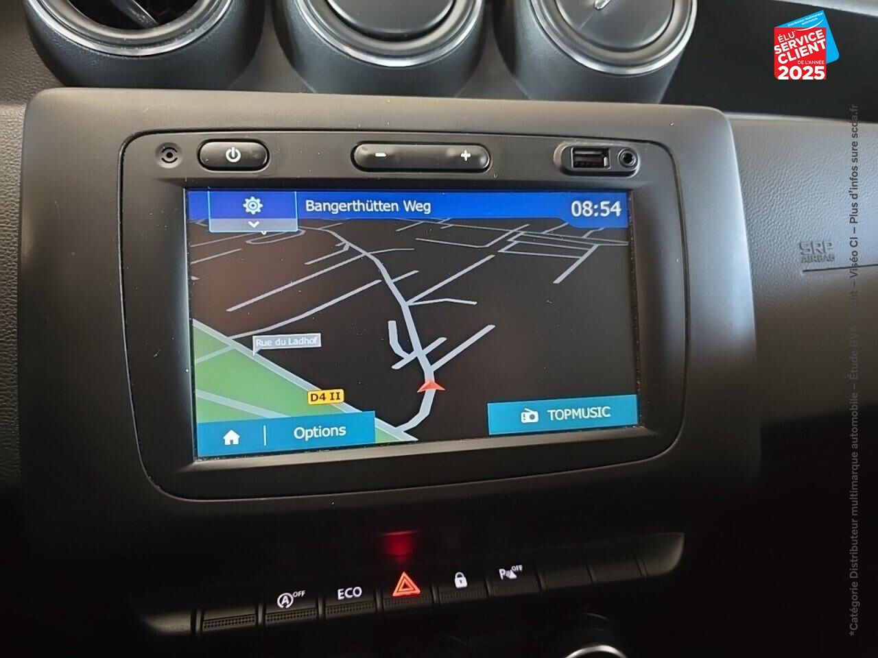 Véhicule d'occasion DACIA DUSTER 1.0 ECO-G 100CH EVASION 4X2 - E6U GPS RADAR AR chez Toyota Verdun