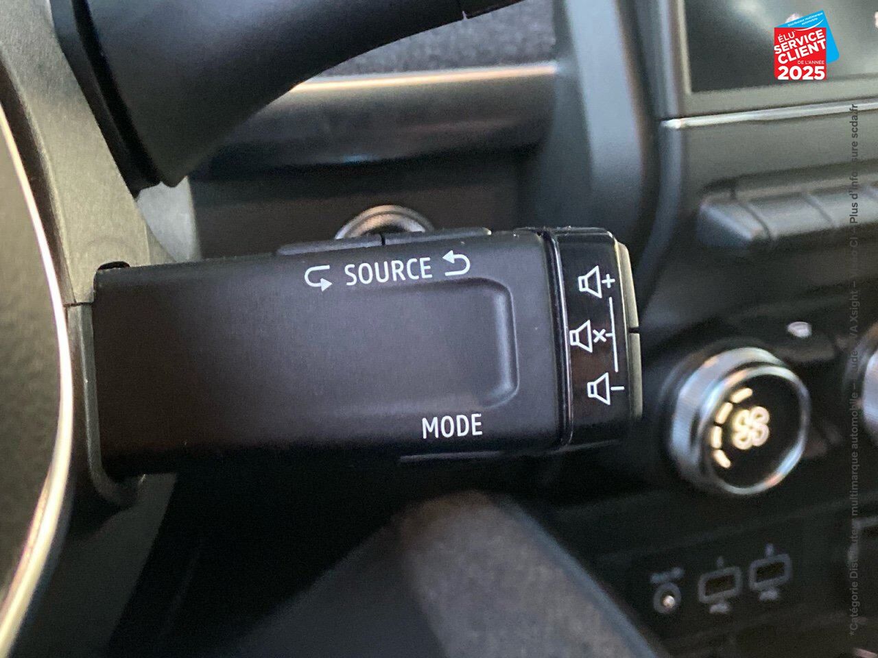Véhicule d'occasion RENAULT ZOE INTENS CHARGE NORMALE R135 - 20 GPS CAMERA chez Hyundai Chalons