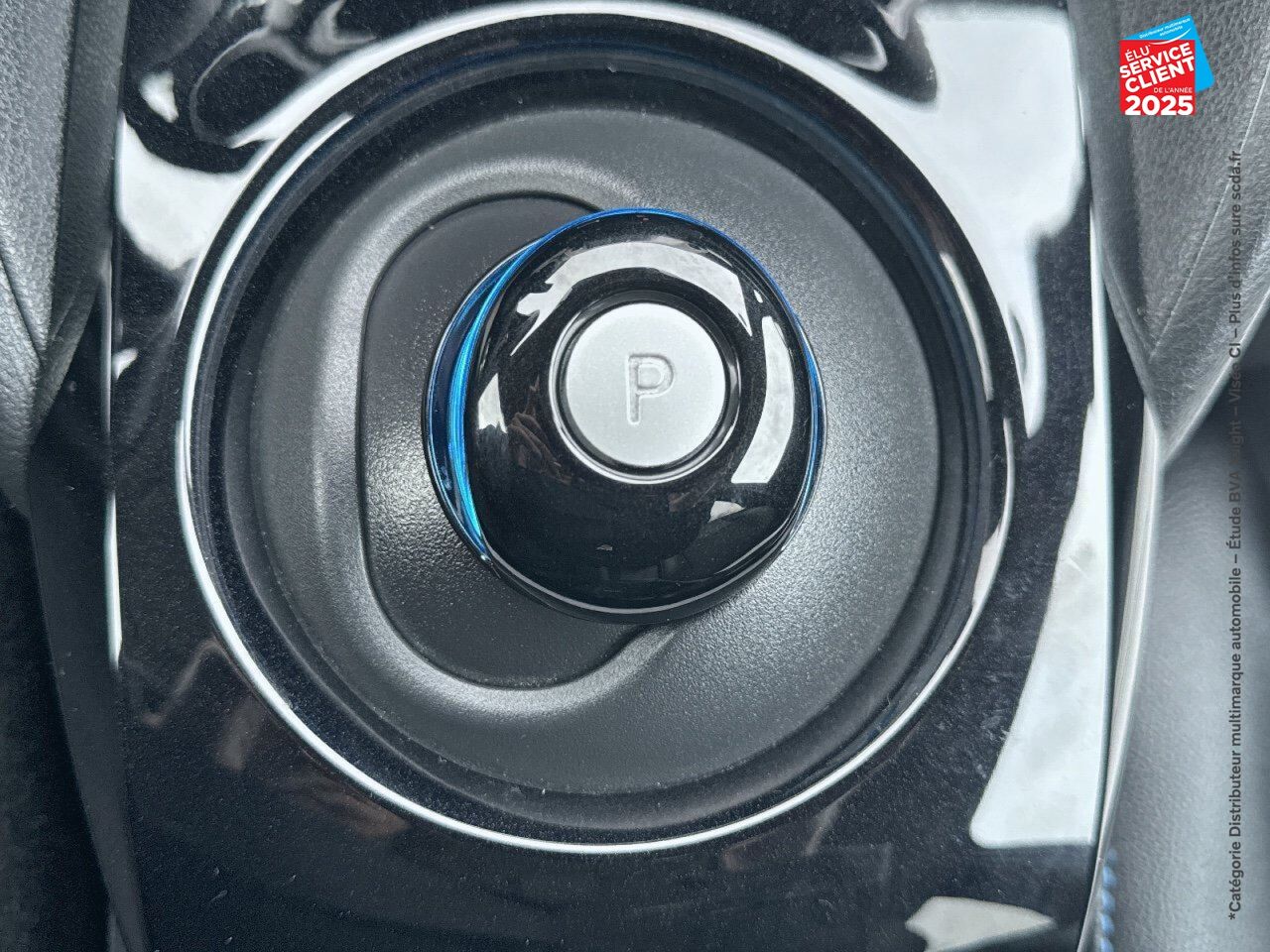 Véhicule d'occasion NISSAN LEAF 150CH 40KWH N-CONNECTA 21.5 chez Renault Colmar