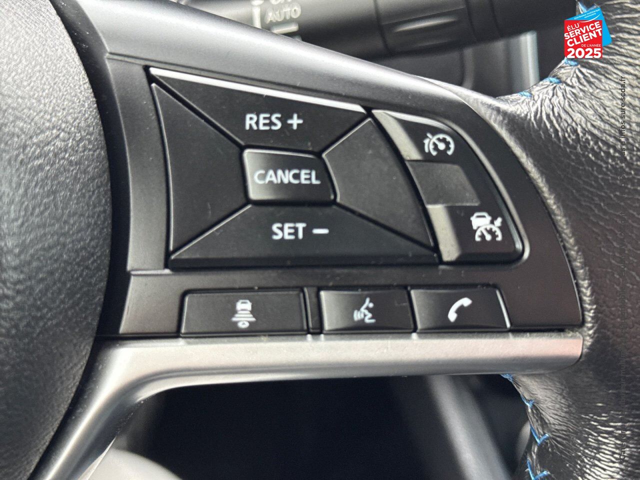 Véhicule d'occasion NISSAN LEAF 150CH 40KWH N-CONNECTA 21.5 chez Renault Colmar