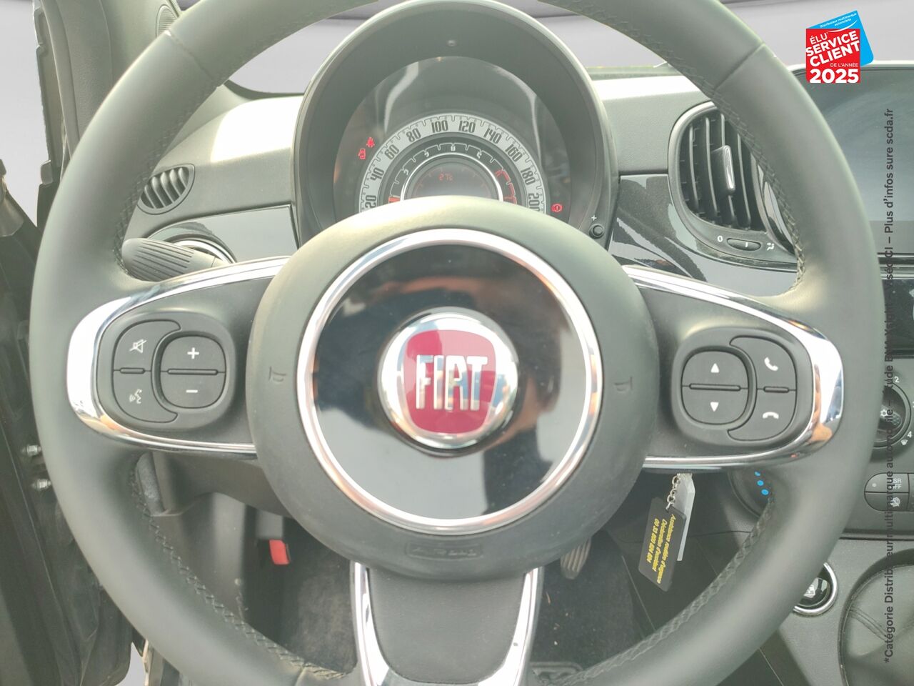 Véhicule d'occasion FIAT 500C 1.0 70CH BSG SS chez Hyundai Reims