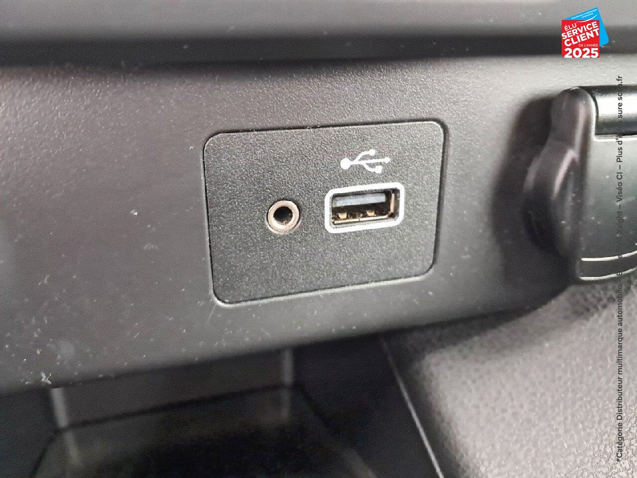 Véhicule d'occasion NISSAN LEAF 150CH 40KWH N-CONNECTA 21 chez Opel Verdun