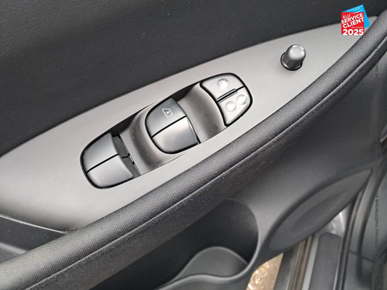 Véhicule d'occasion NISSAN LEAF 150CH 40KWH N-CONNECTA 21 chez Opel Verdun