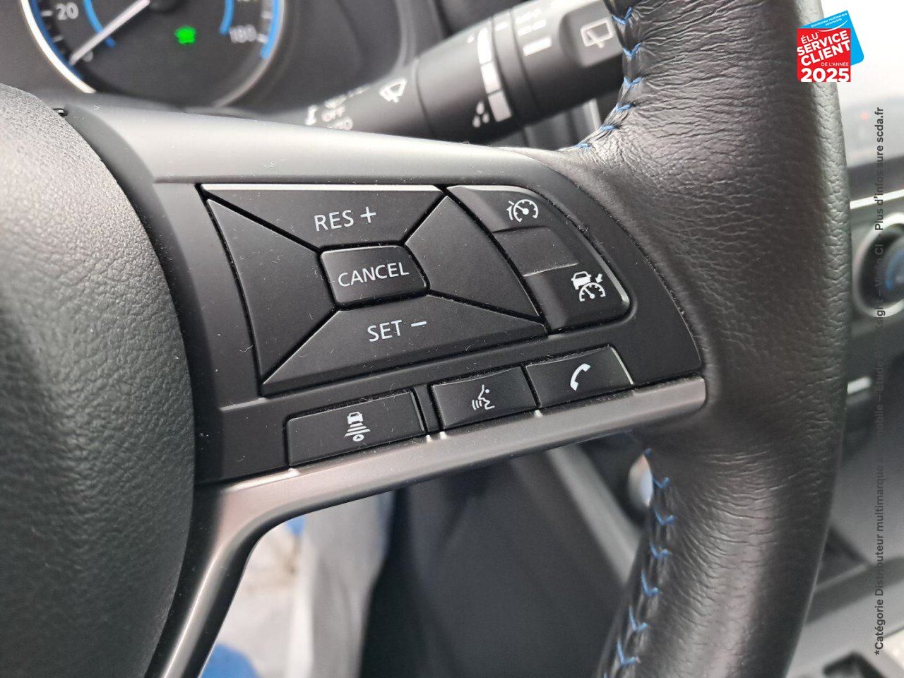 Véhicule d'occasion NISSAN LEAF 150CH 40KWH N-CONNECTA 21 chez Opel Verdun