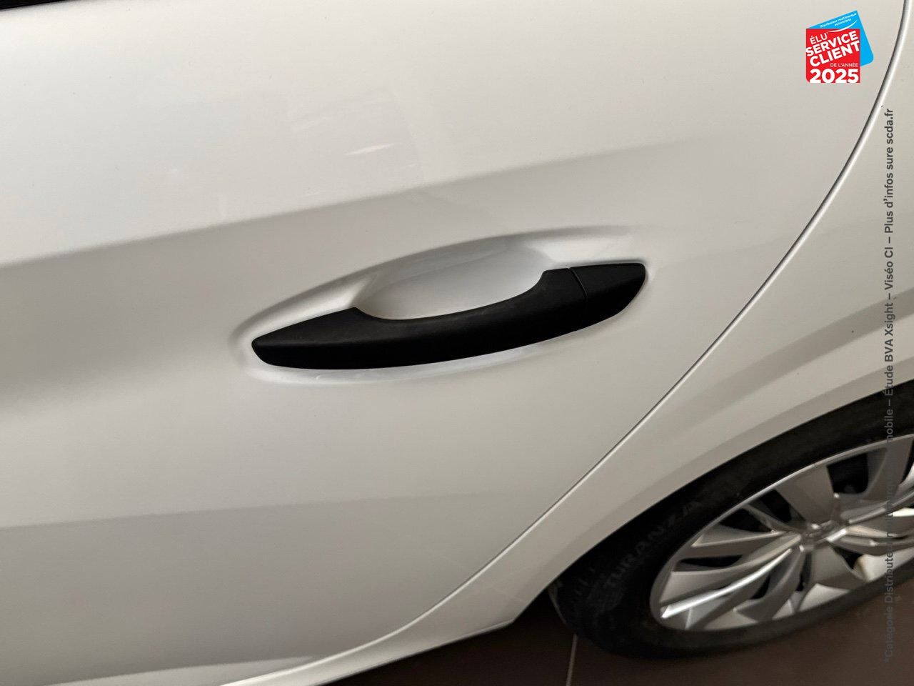 Véhicule d'occasion PEUGEOT 208 AFFAIRE 1.5 BLUEHDI 100 PREMIUM PACK GPS chez Toyota Sarreguemines