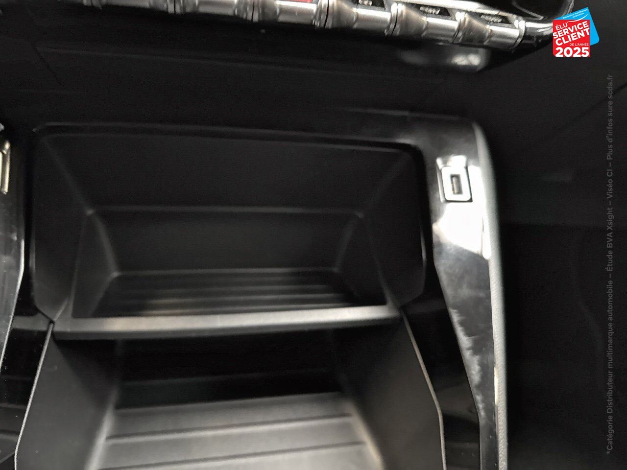 Véhicule d'occasion PEUGEOT 208 AFFAIRE 1.5 BLUEHDI 100 PREMIUM PACK GPS chez Toyota Sarreguemines