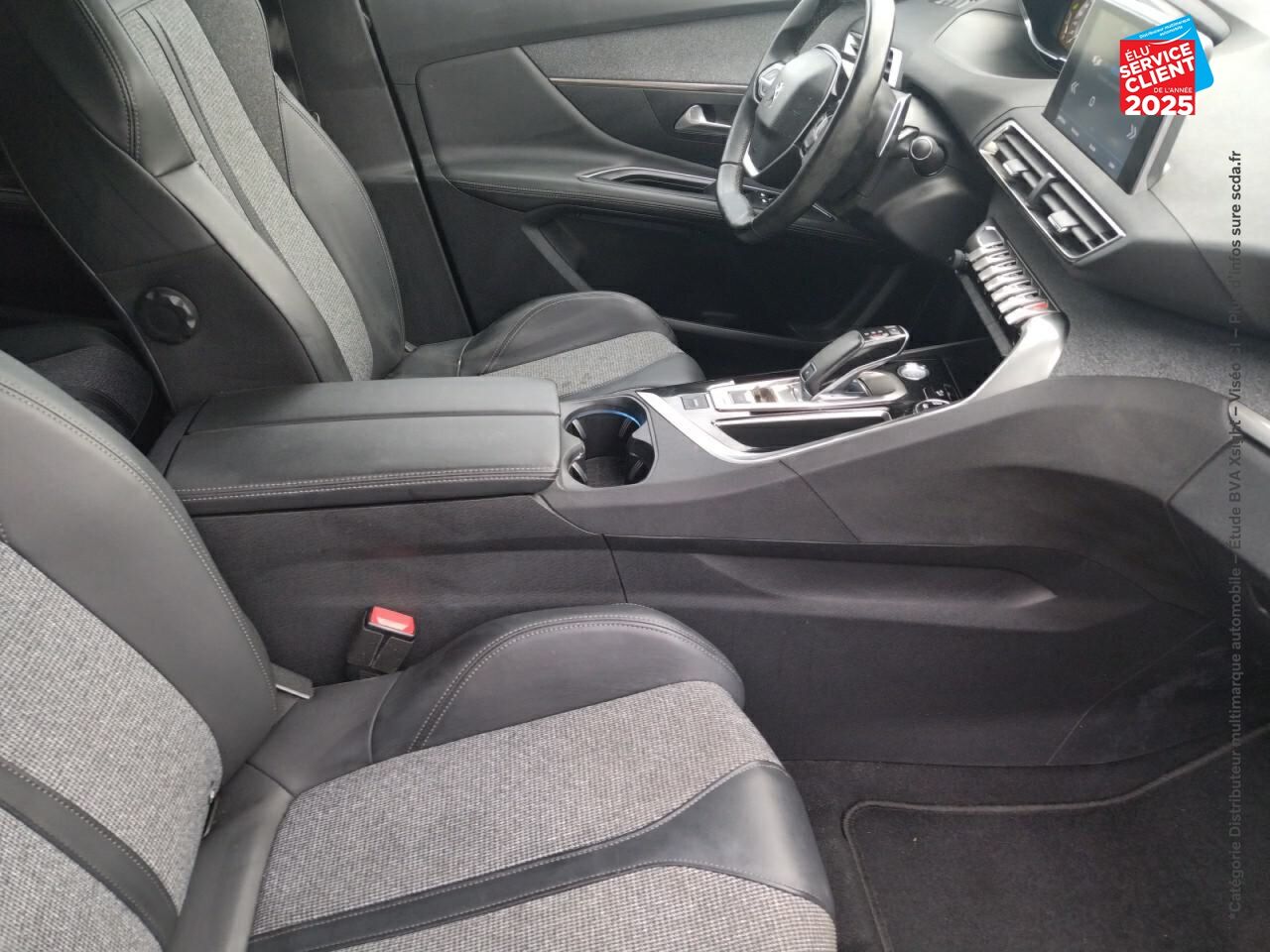 Véhicule d'occasion PEUGEOT 3008 1.2 PURETECH 130CH E6.C ALLURE SS EAT8 chez Renault Colmar