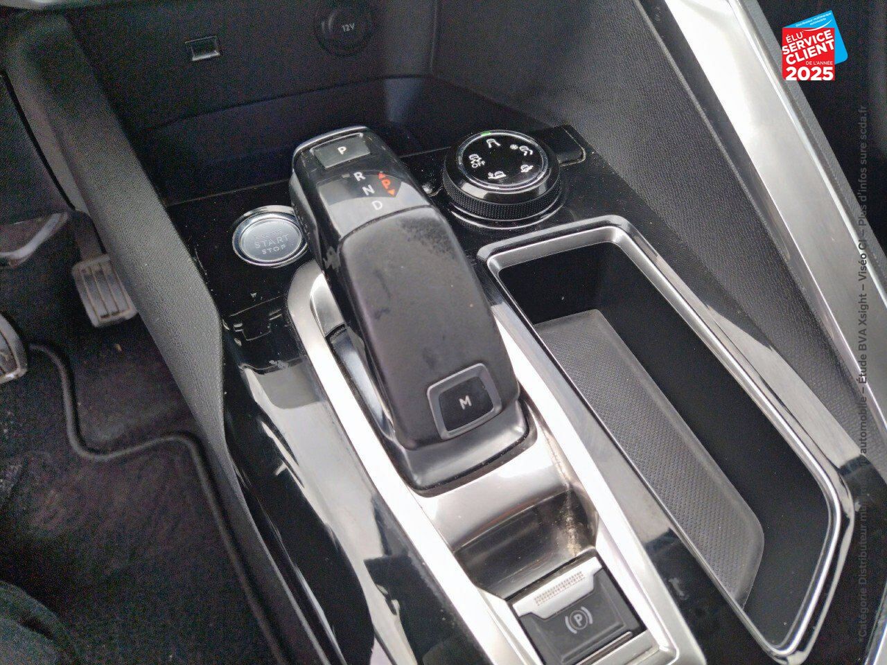 Véhicule d'occasion PEUGEOT 3008 1.2 PURETECH 130CH E6.C ALLURE SS EAT8 chez Renault Colmar