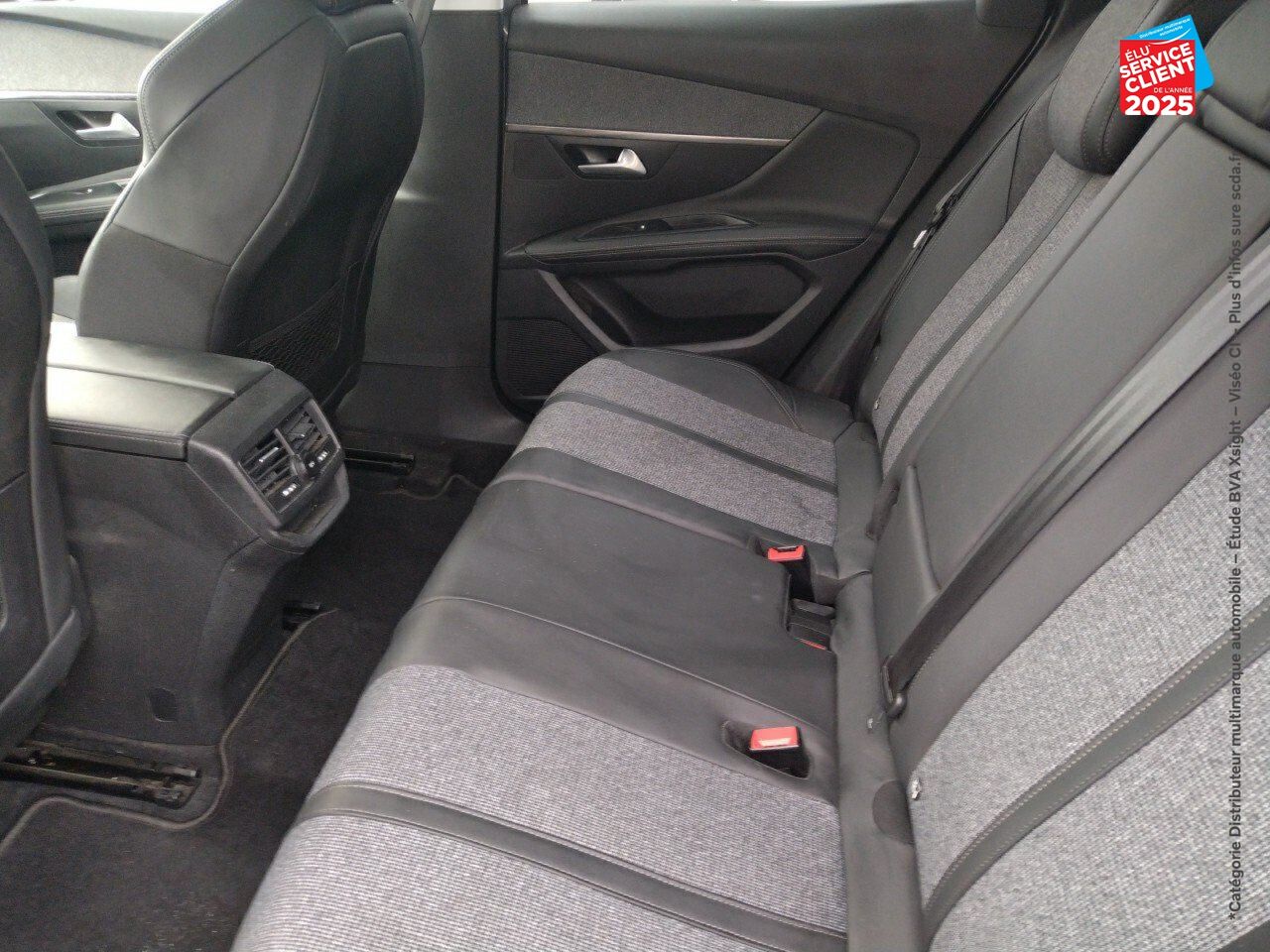 Véhicule d'occasion PEUGEOT 3008 1.2 PURETECH 130CH E6.C ALLURE SS EAT8 chez Renault Colmar