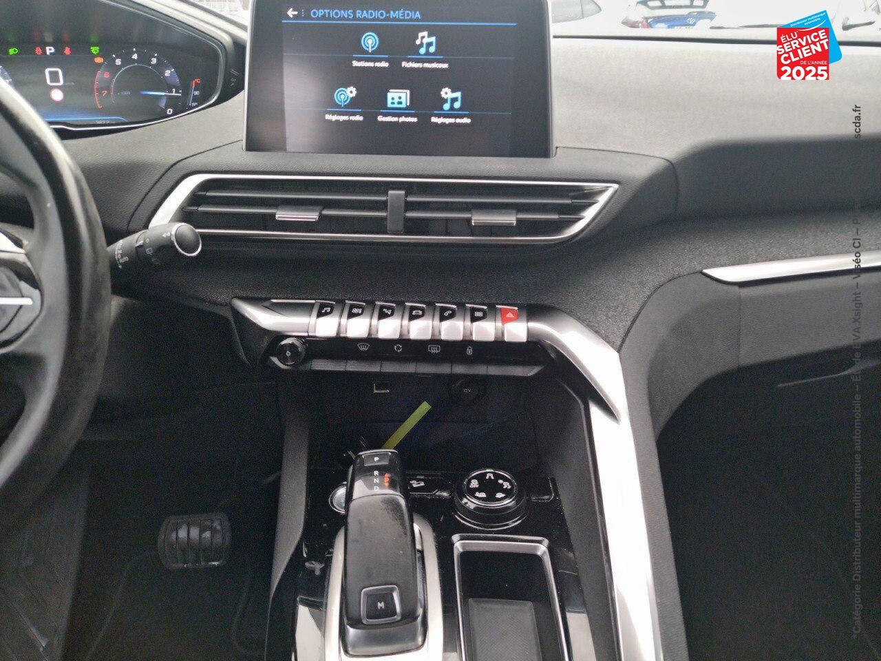 Véhicule d'occasion PEUGEOT 3008 1.2 PURETECH 130CH E6.C ALLURE SS EAT8 chez Renault Colmar