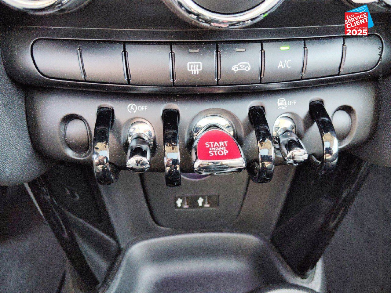 Véhicule d'occasion MINI MINI COOPER 136CH HEDDON STREET EURO6D-T TOUVRANT GPS RADAR AR chez MINI Colmar