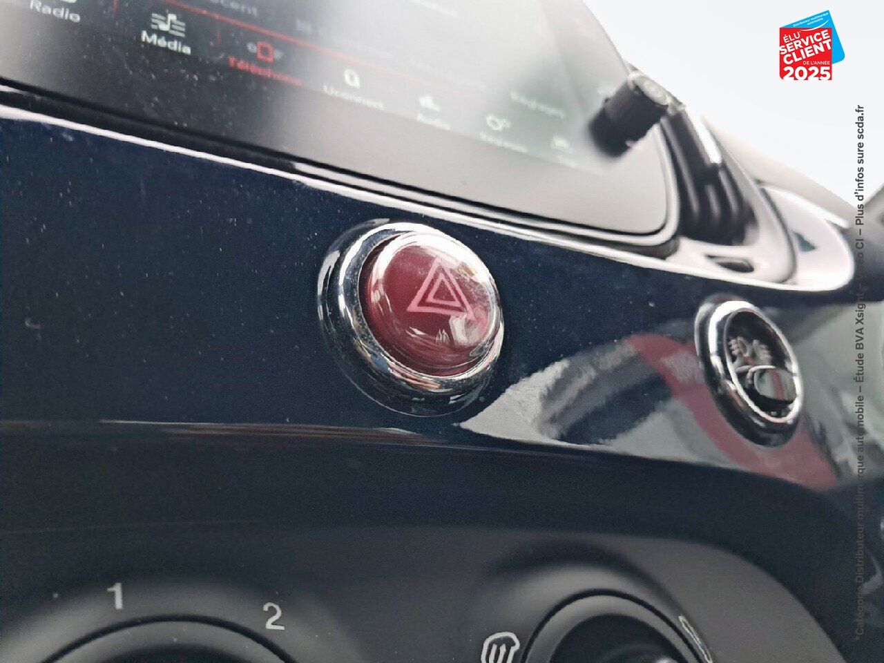 Véhicule d'occasion FIAT 500C 1.0 70CH BSG SS chez Hyundai Epernay