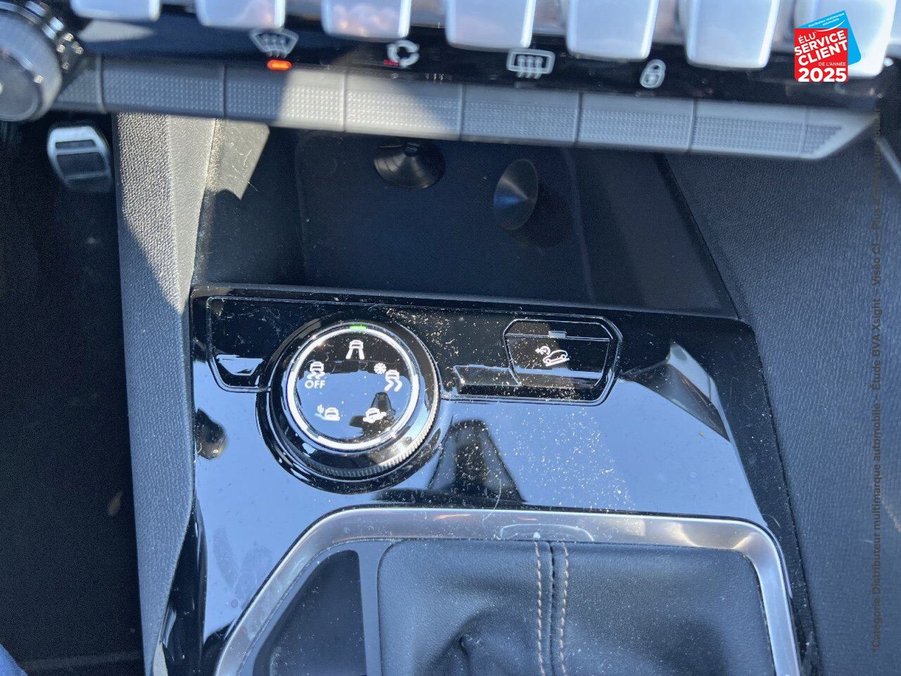 Véhicule d'occasion PEUGEOT 3008 1.2 PURETECH 130CH E6.C GT LINE S/S GPS CAMERA CARPLAY chez Peugeot Hirson