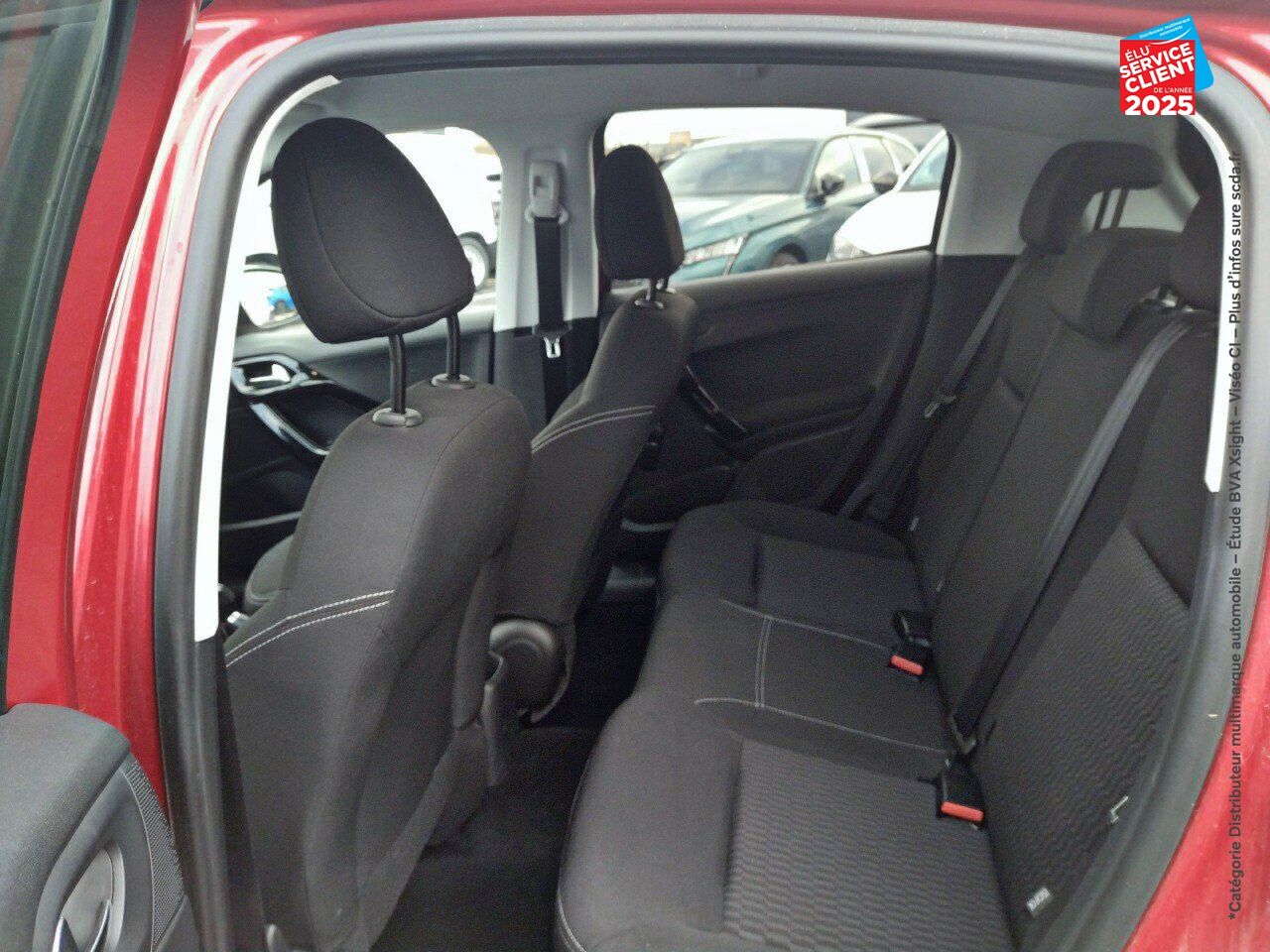 Véhicule d'occasion PEUGEOT 208 1.2 PURETECH 82CH STYLE 5P chez Renault Saint-Louis