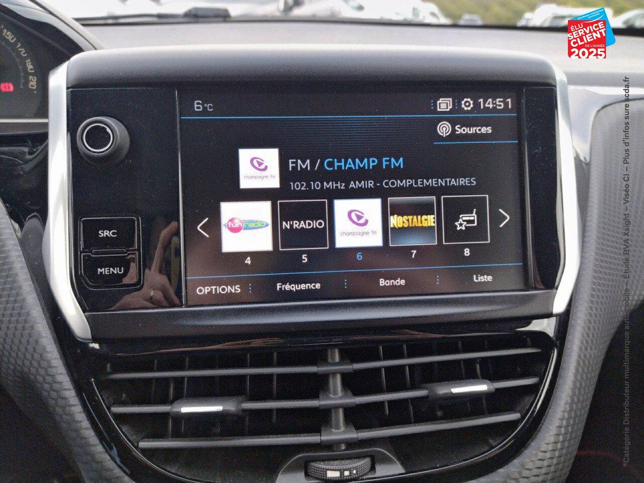 Véhicule d'occasion PEUGEOT 208 1.2 PURETECH 82CH STYLE 5P chez Renault Saint-Louis