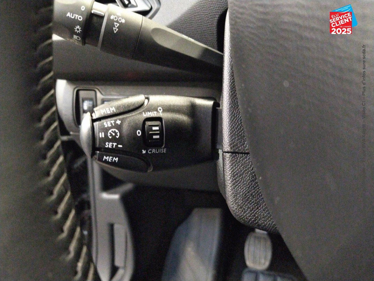 Véhicule d'occasion PEUGEOT 308 1.2 PURETECH 110CH SS STYLE chez Renault Saint-Louis