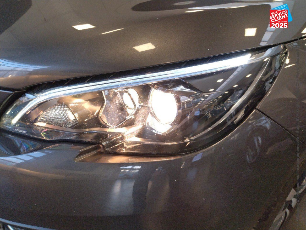 Véhicule d'occasion PEUGEOT 308 1.2 PURETECH 110CH SS STYLE chez Renault Saint-Louis