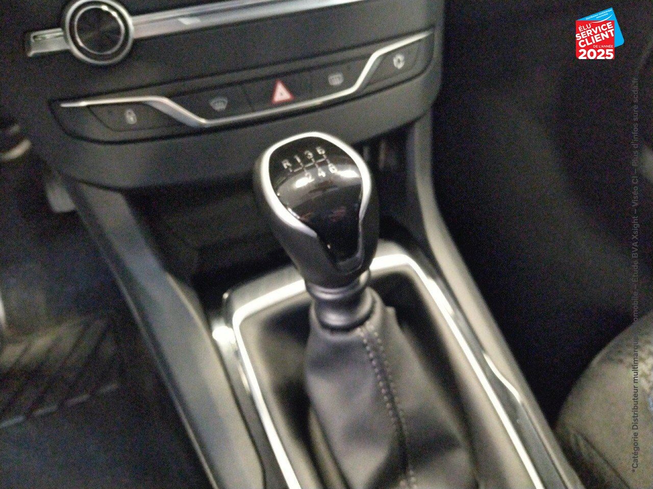 Véhicule d'occasion PEUGEOT 308 1.2 PURETECH 110CH SS STYLE chez Renault Saint-Louis