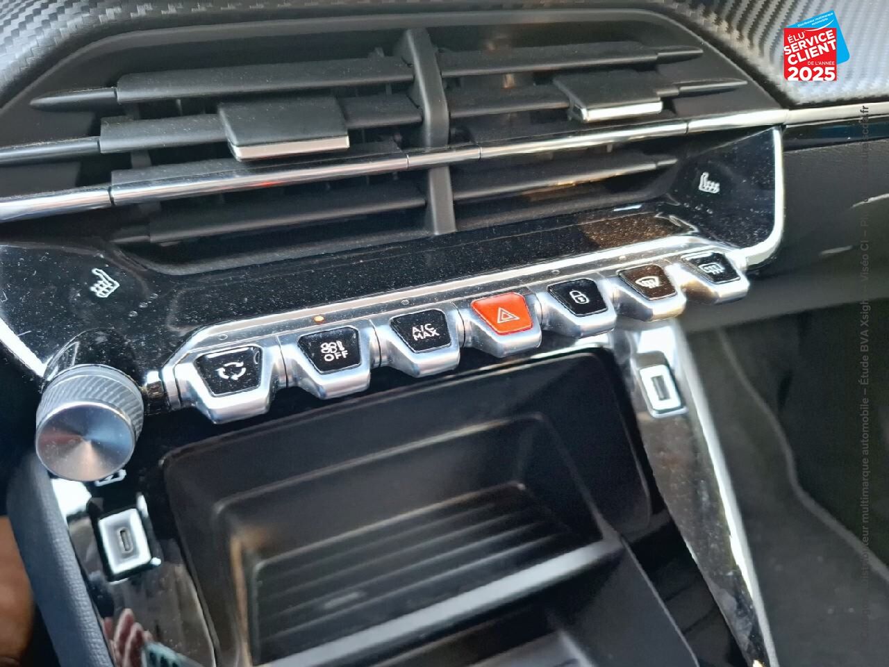 Véhicule d'occasion PEUGEOT 208 E-208 136 CH STYLE chez Renault Saint-Louis