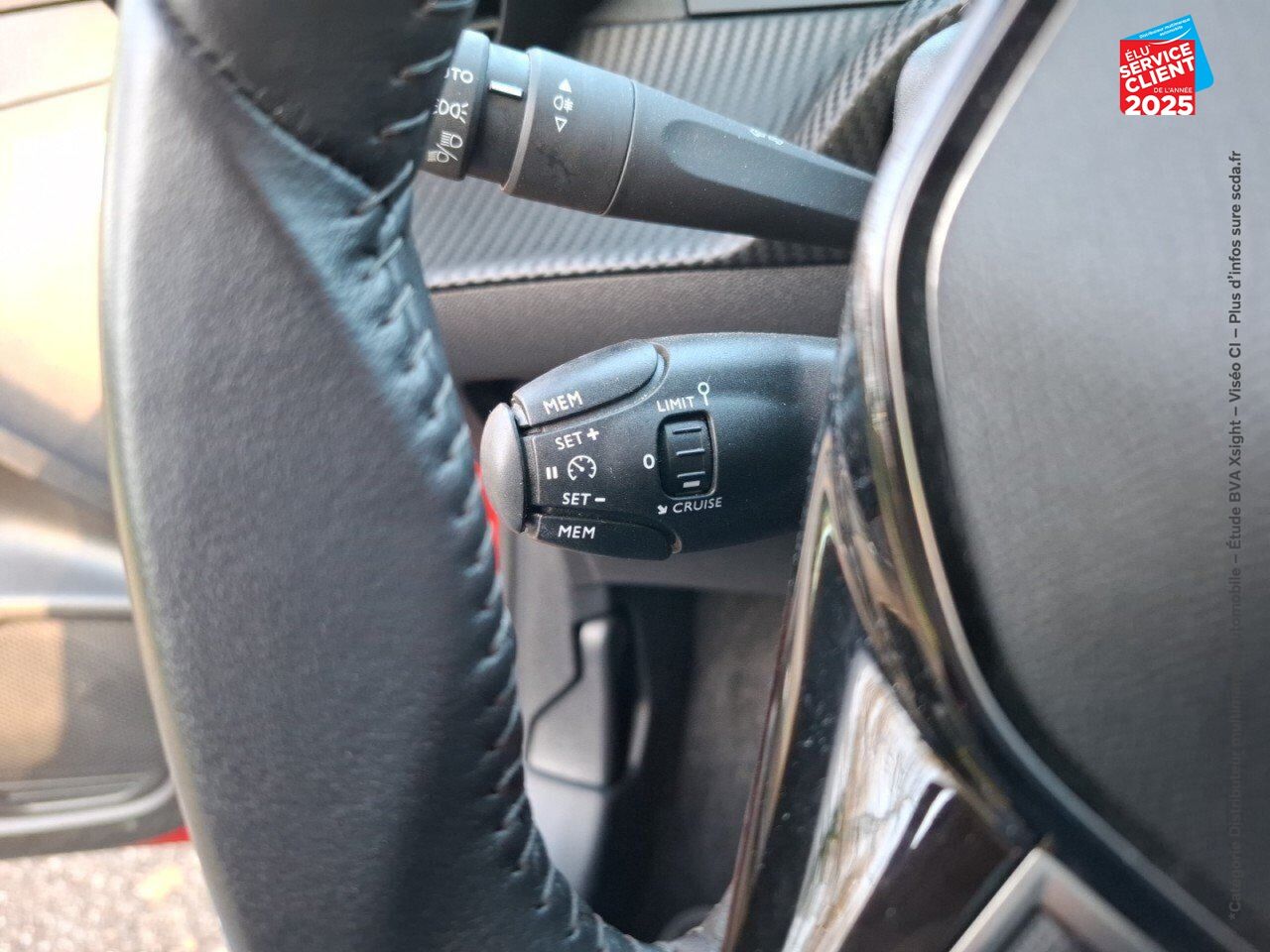 Véhicule d'occasion PEUGEOT 208 E-208 136 CH STYLE chez Renault Saint-Louis
