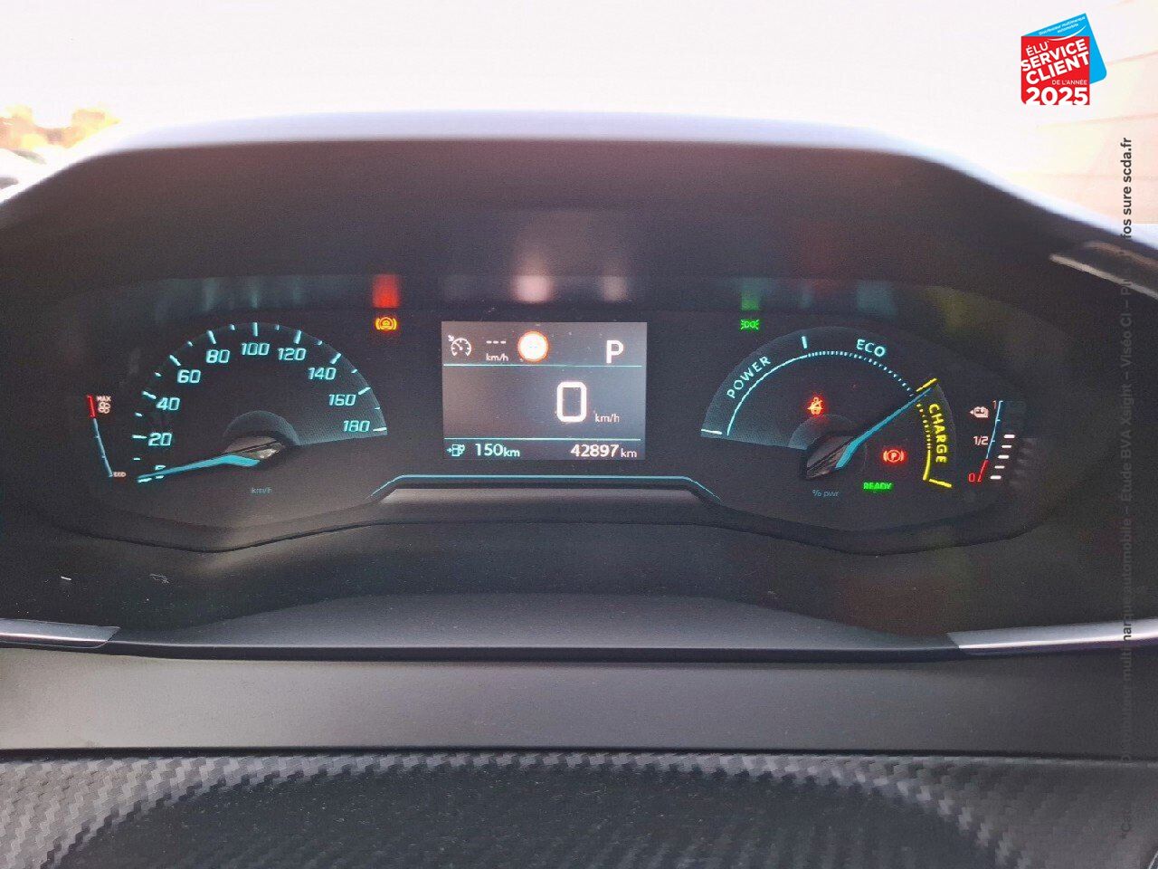 Véhicule d'occasion PEUGEOT 208 E-208 136 CH STYLE chez Renault Saint-Louis