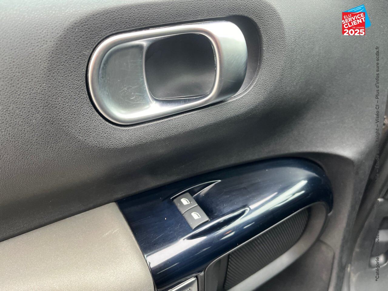 Véhicule d'occasion CITROEN C4 CACTUS PURETECH 110CH SS FEEL BUSINESS E6.D-TEMP chez Hyundai Chalons
