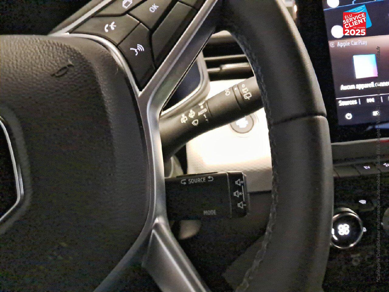 Véhicule d'occasion RENAULT CLIO 1.6 E-TECH HYBRIDE 145CH TECHNO chez Hyundai Chalons