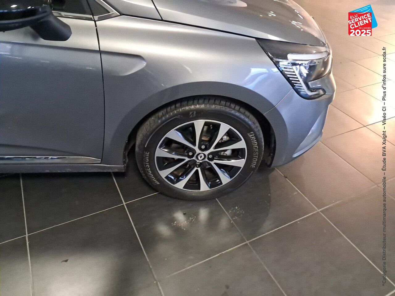 Véhicule d'occasion RENAULT CLIO 1.6 E-TECH HYBRIDE 145CH TECHNO chez Hyundai Chalons