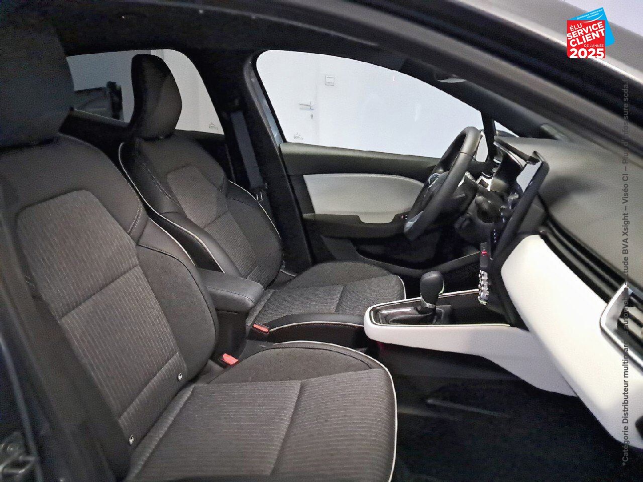 Véhicule d'occasion RENAULT CLIO 1.6 E-TECH HYBRIDE 145CH TECHNO chez Hyundai Chalons