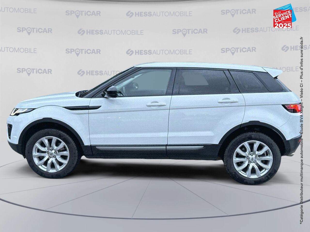 Véhicule d'occasion LAND-ROVER RANGE ROVER EVOQUE 2.0 TD4 150 SE 4X4 BVA MARK VI SIEGES CHAUF/CUIR GPS CAMERA ATTELAGE chez Volvo Epernay