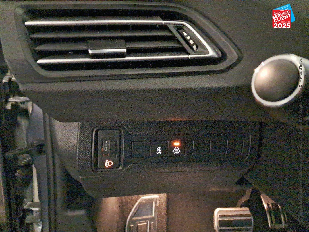 Véhicule d'occasion PEUGEOT 308 1.2 PURETECH 130CH S/S ROADTRIP EAT8 GPS CAMERA CARPLAY chez Opel Thionville