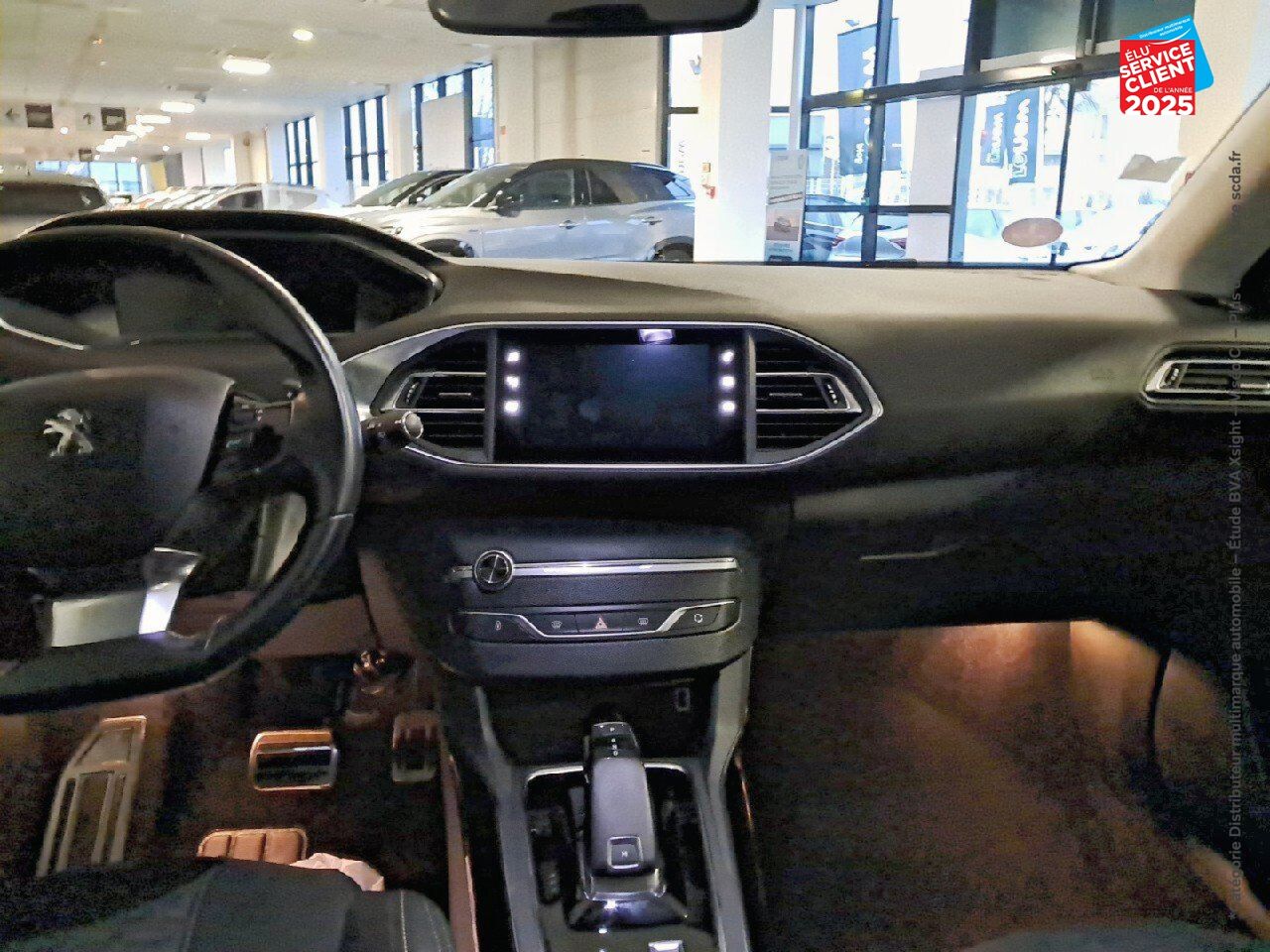 Véhicule d'occasion PEUGEOT 308 1.2 PURETECH 130CH S/S ROADTRIP EAT8 GPS CAMERA CARPLAY chez Opel Thionville