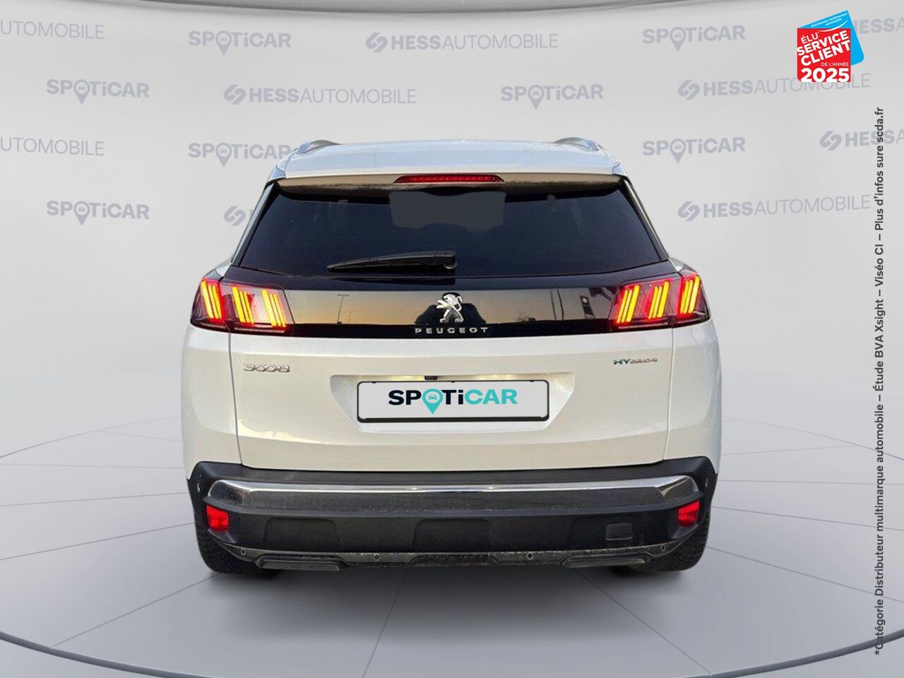 Véhicule d'occasion PEUGEOT 3008 HYBRID4 300CH ALLURE PACK E-EAT8 chez Renault Saint-Louis
