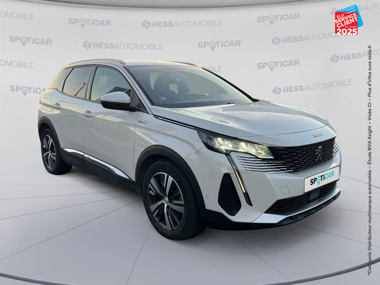 Véhicule d'occasion PEUGEOT 3008 HYBRID4 300CH ALLURE PACK E-EAT8 chez Renault Saint-Louis