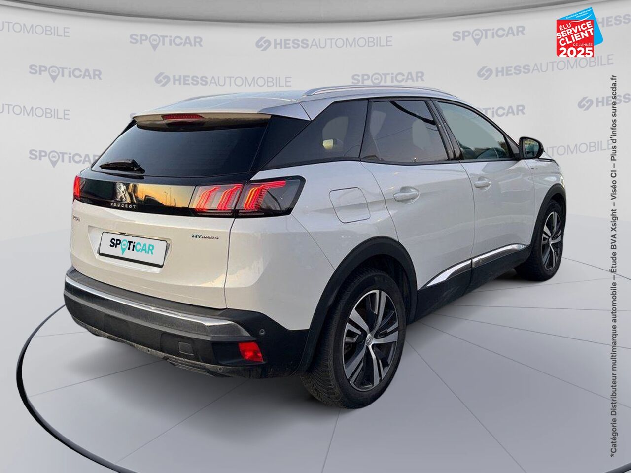 Véhicule d'occasion PEUGEOT 3008 HYBRID4 300CH ALLURE PACK E-EAT8 chez Renault Saint-Louis