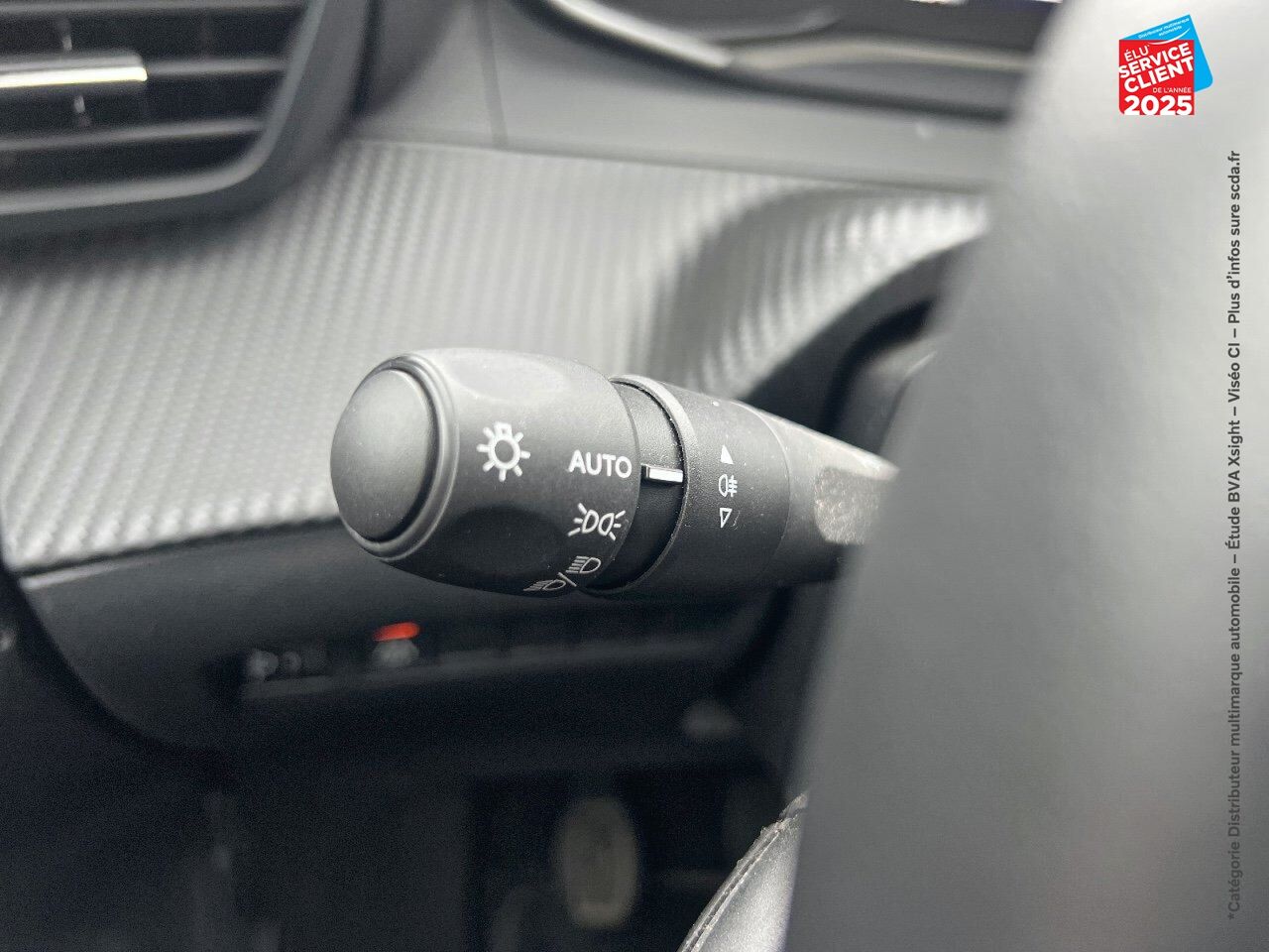 Véhicule d'occasion PEUGEOT 2008 1.2 PURETECH 100CH S/S STYLE GPS RADAR AR CARPLAY chez Hyundai Chalons