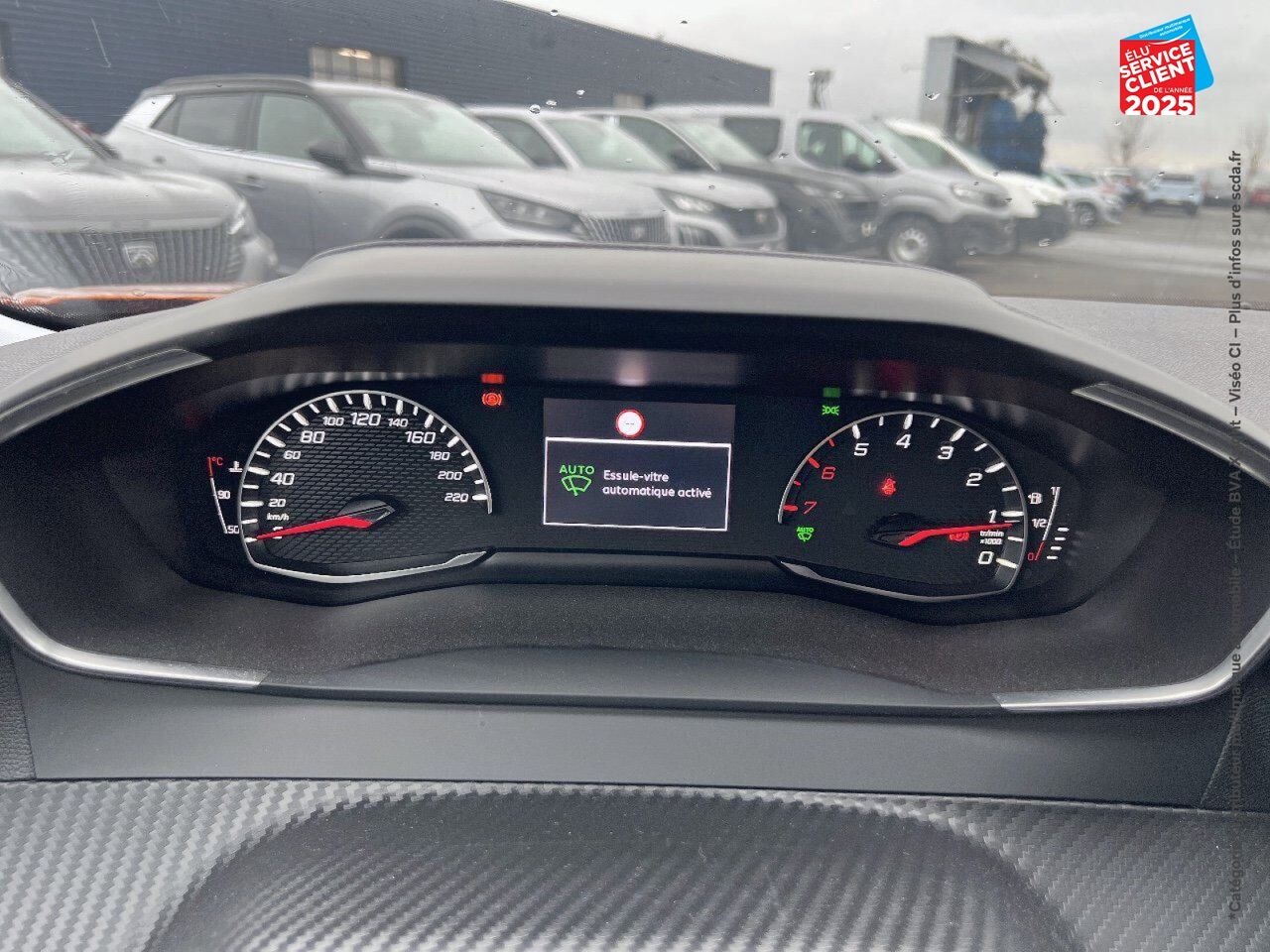 Véhicule d'occasion PEUGEOT 2008 1.2 PURETECH 100CH S/S STYLE GPS RADAR AR CARPLAY chez Hyundai Chalons