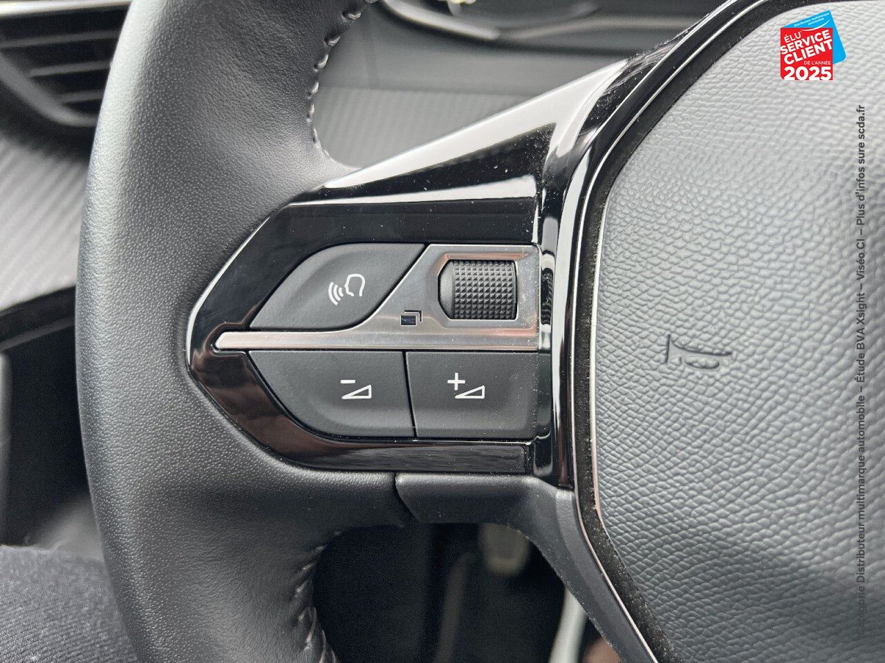 Véhicule d'occasion PEUGEOT 2008 1.2 PURETECH 100CH S/S STYLE GPS RADAR AR CARPLAY chez Hyundai Chalons