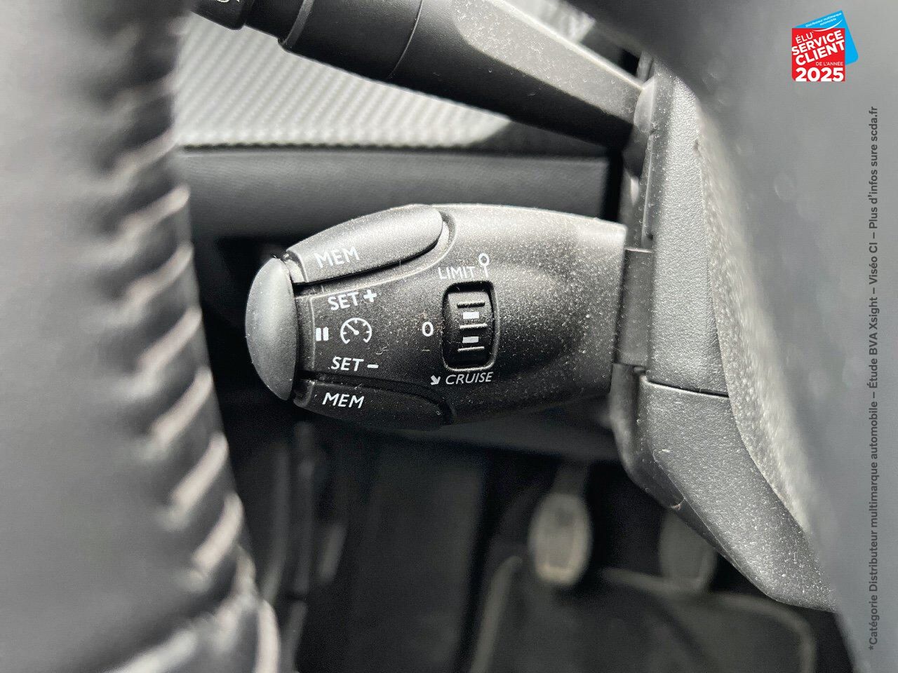Véhicule d'occasion PEUGEOT 2008 1.2 PURETECH 100CH S/S STYLE GPS RADAR AR CARPLAY chez Hyundai Chalons