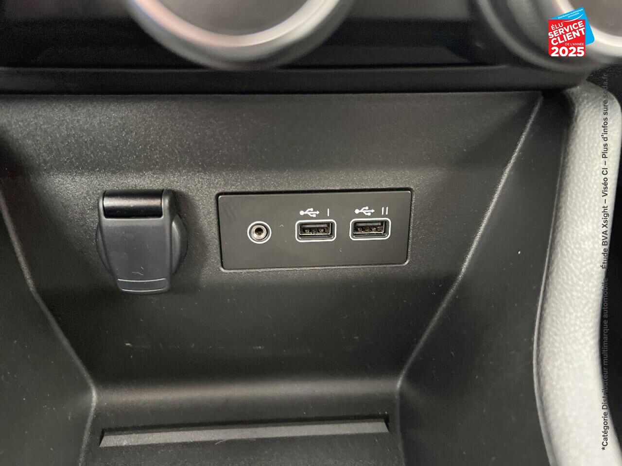 Véhicule d'occasion RENAULT CLIO 1.0 TCE 100CH EVOLUTION GPL chez Fiat Besançon