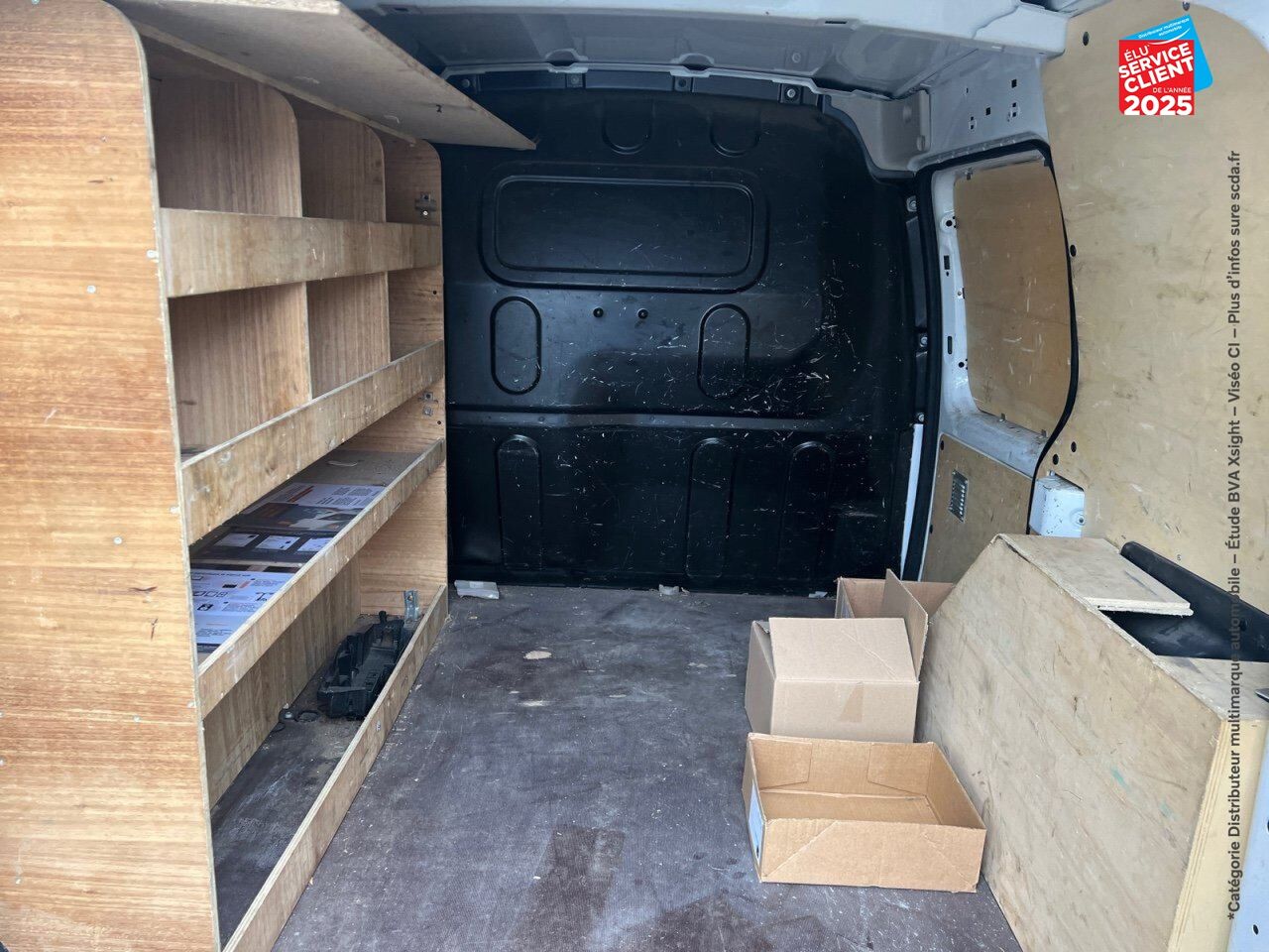 Véhicule d'occasion RENAULT KANGOO EXPRESS 1.5 BLUE DCI 80CH GRAND CONFORT chez Toyota Thionville