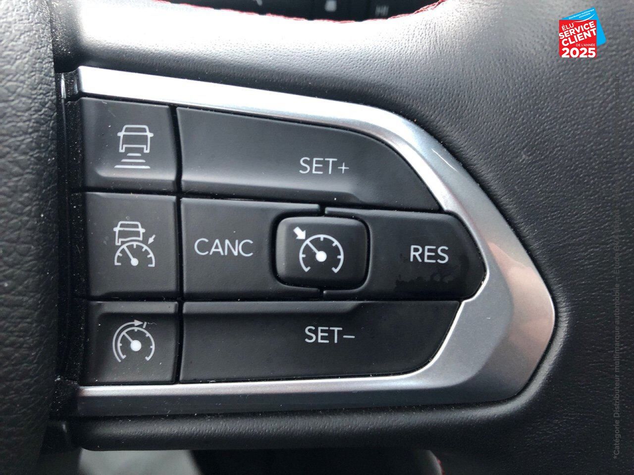 Véhicule d'occasion JEEP COMPASS 1.3 TURBO T4 240CH PHEV 4XE TRAILHAWK AT6 EAWD GPS CARPLAY chez Hyundai Chalons