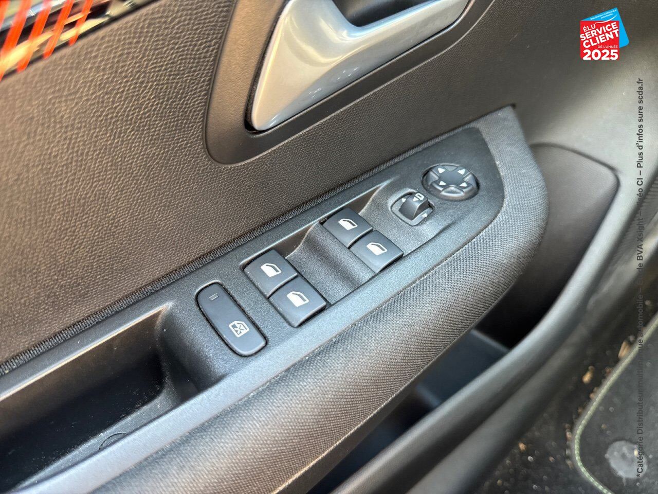 Véhicule d'occasion PEUGEOT 208 E-136CH ACTIVE BUSINESS CARPLAY chez Toyota Sarreguemines