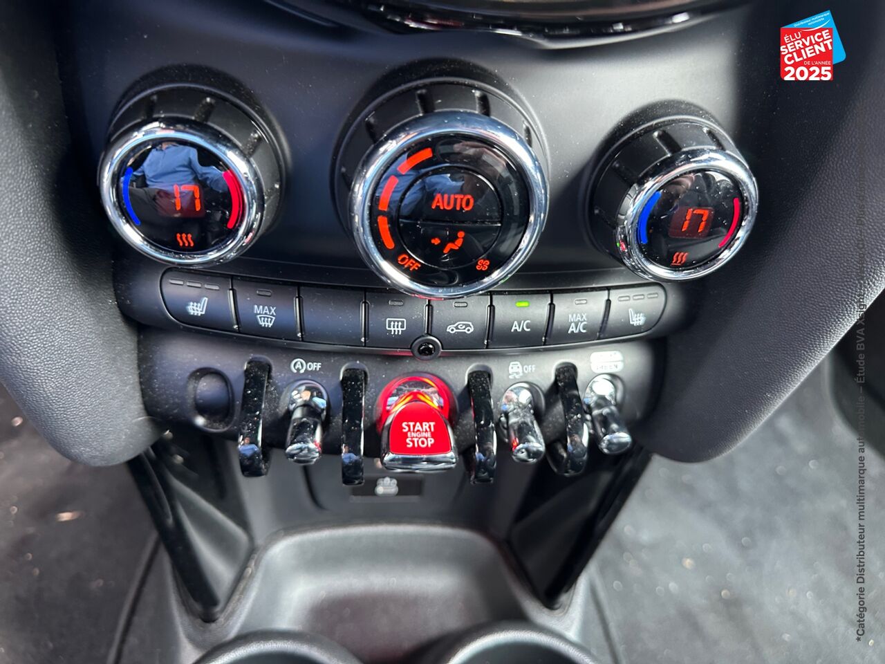 Véhicule d'occasion MINI MINI COOPER 136CH EDITION CAMDEN BVA7 SIEGES CHAUF/CUIR GPS chez Opel Saint-Dizier