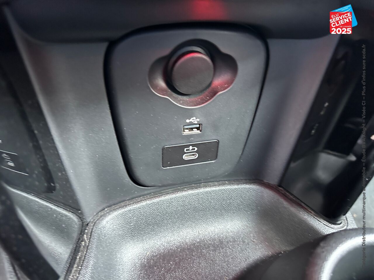 Véhicule d'occasion MINI MINI COOPER 136CH EDITION CAMDEN BVA7 SIEGES CHAUF/CUIR GPS chez Opel Saint-Dizier