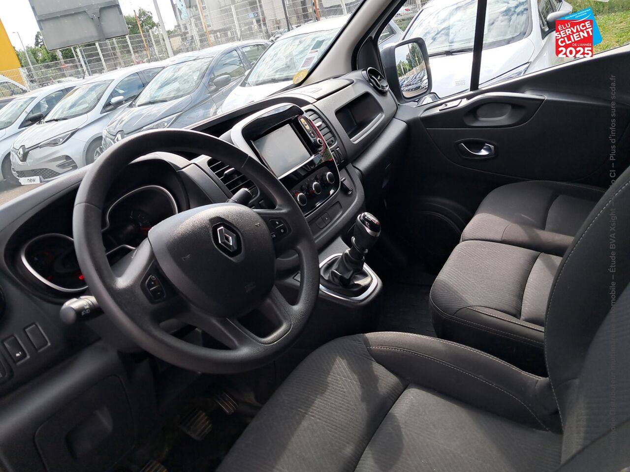 Véhicule d'occasion RENAULT TRAFIC FG L2H1 1200 1.6 DCI 145CH ENERGY GRAND CONFORT EURO6 chez Renault Colmar