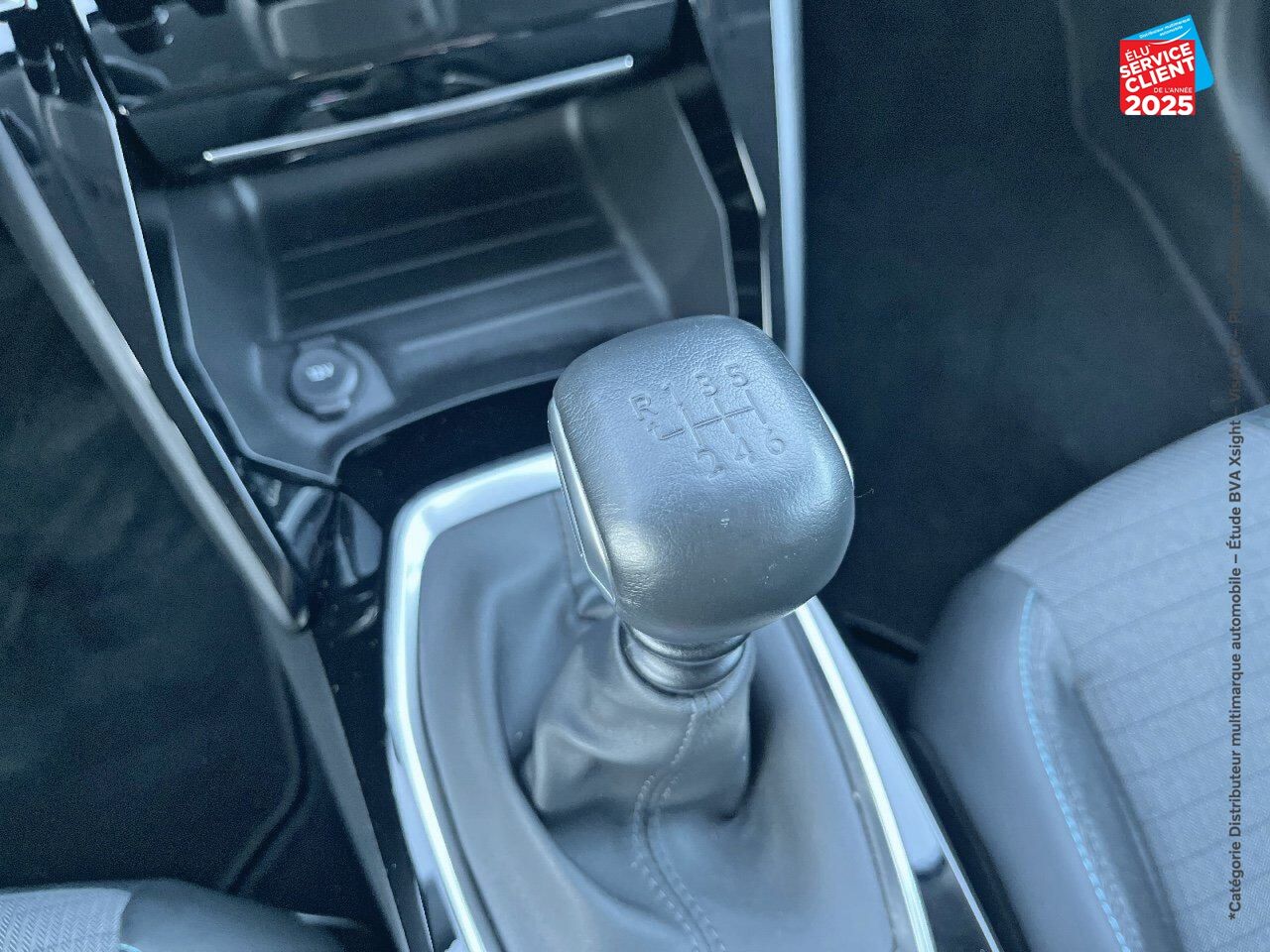 Véhicule d'occasion PEUGEOT 208 1.2 PURETECH 100CH SS ALLURE PACK chez Peugeot Sedan