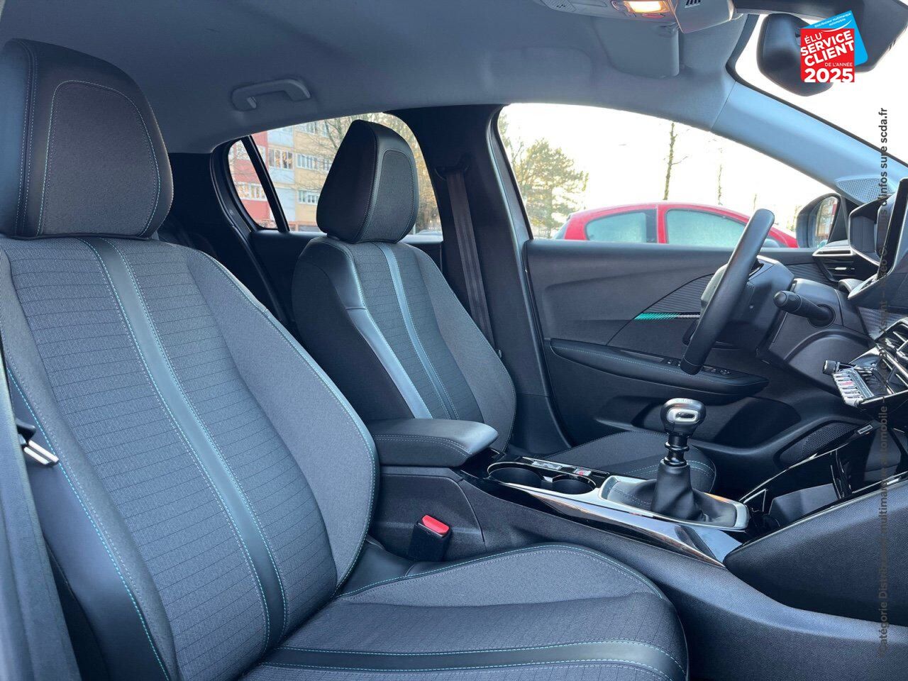 Véhicule d'occasion PEUGEOT 208 1.2 PURETECH 100CH SS ALLURE PACK chez Peugeot Sedan