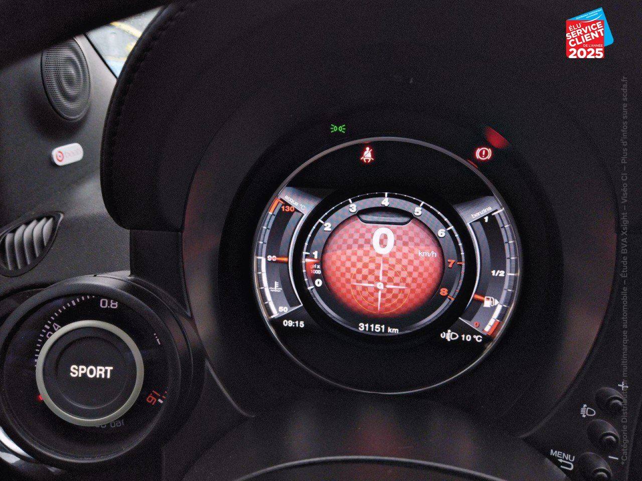 Véhicule d'occasion ABARTH 500C 1.4 TURBO T-JET 145CH 595 MY17 chez BMW Pontarlier